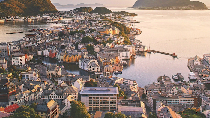 jarand-lokeland-142660-unsplash